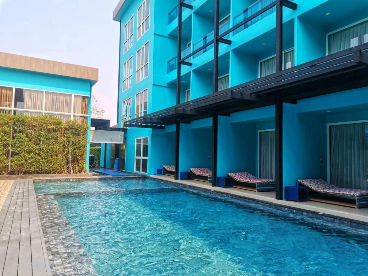 Beach Walk Boutique Resort Bangsaen Exterior foto