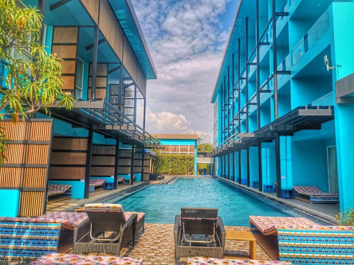Beach Walk Boutique Resort Bangsaen Exterior foto