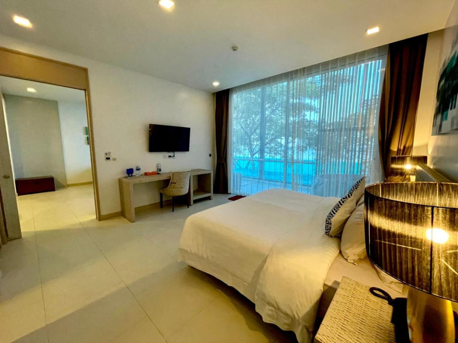 Beach Walk Boutique Resort Bangsaen Habitación foto