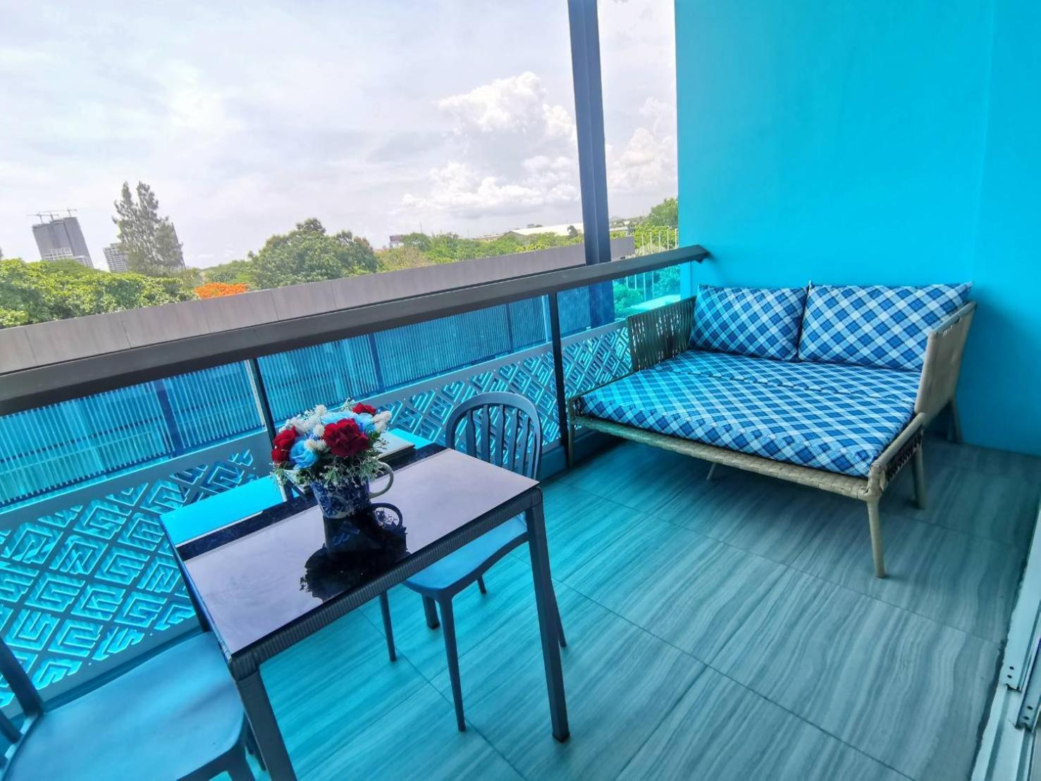 Beach Walk Boutique Resort Bangsaen Habitación foto